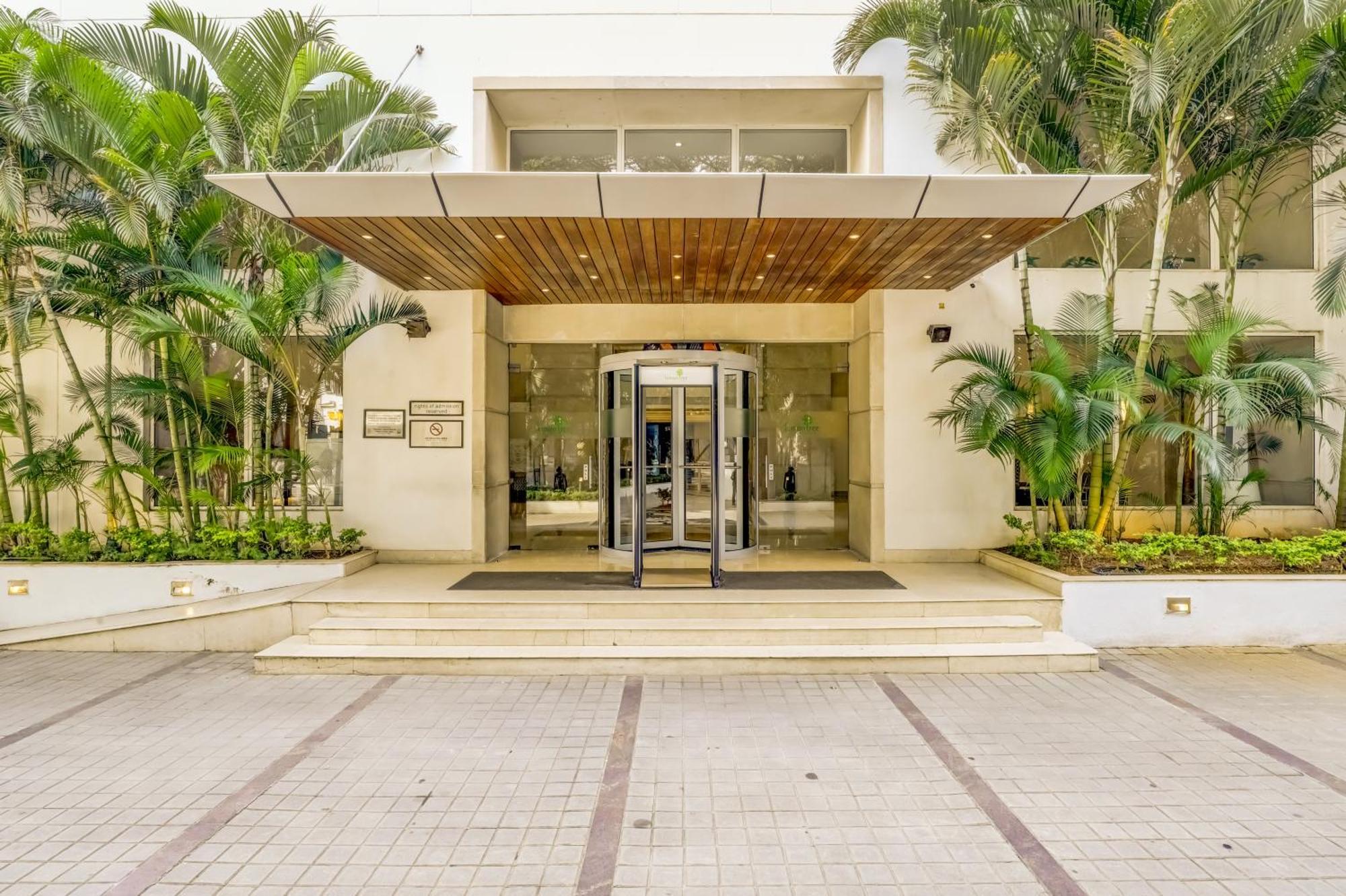 Lemon Tree Hotel Electronics City Bangalore Exterior photo